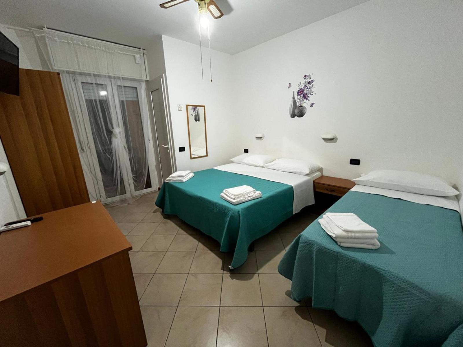 Hotel Dream Rimini Buitenkant foto